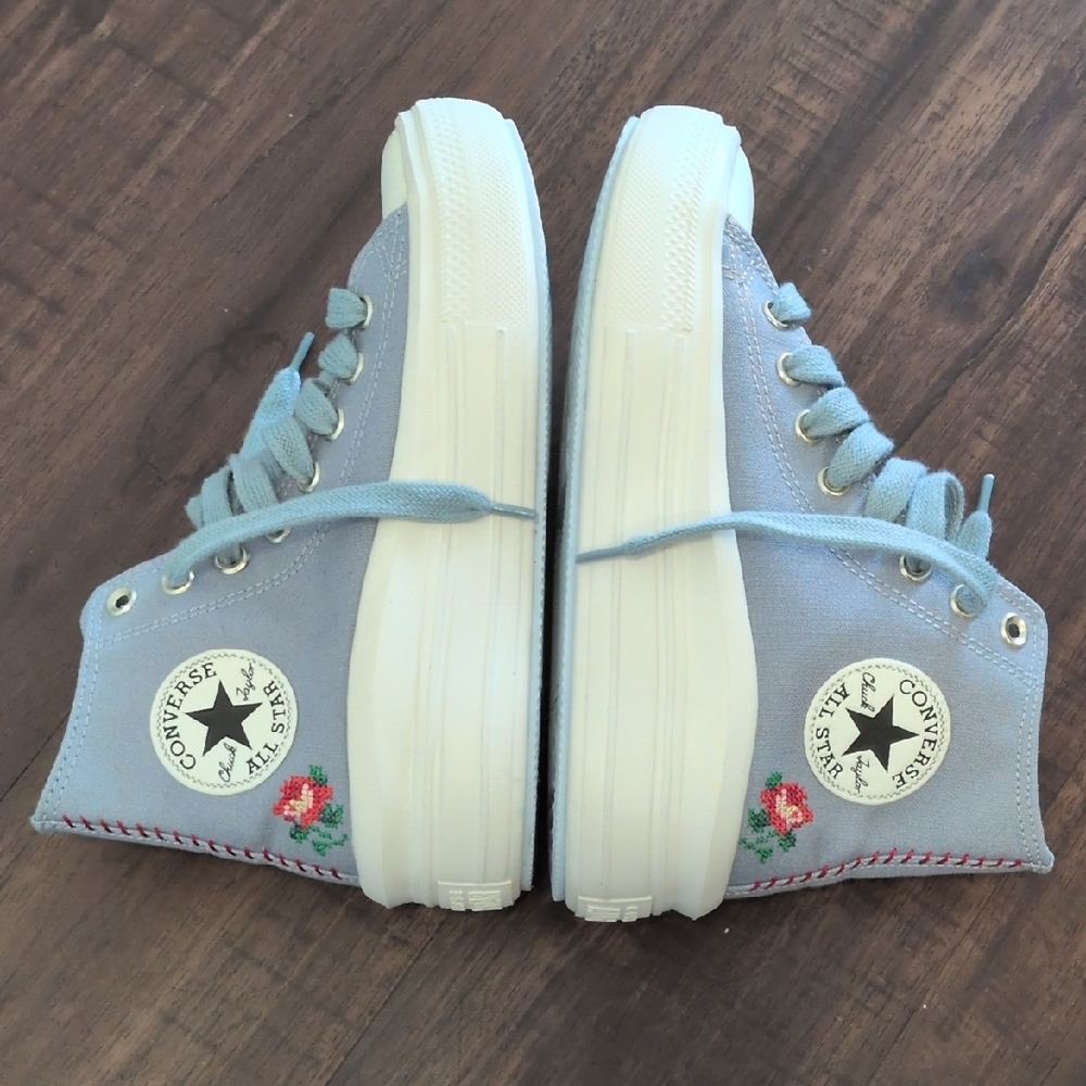High-Top Sneakers in Light Blue